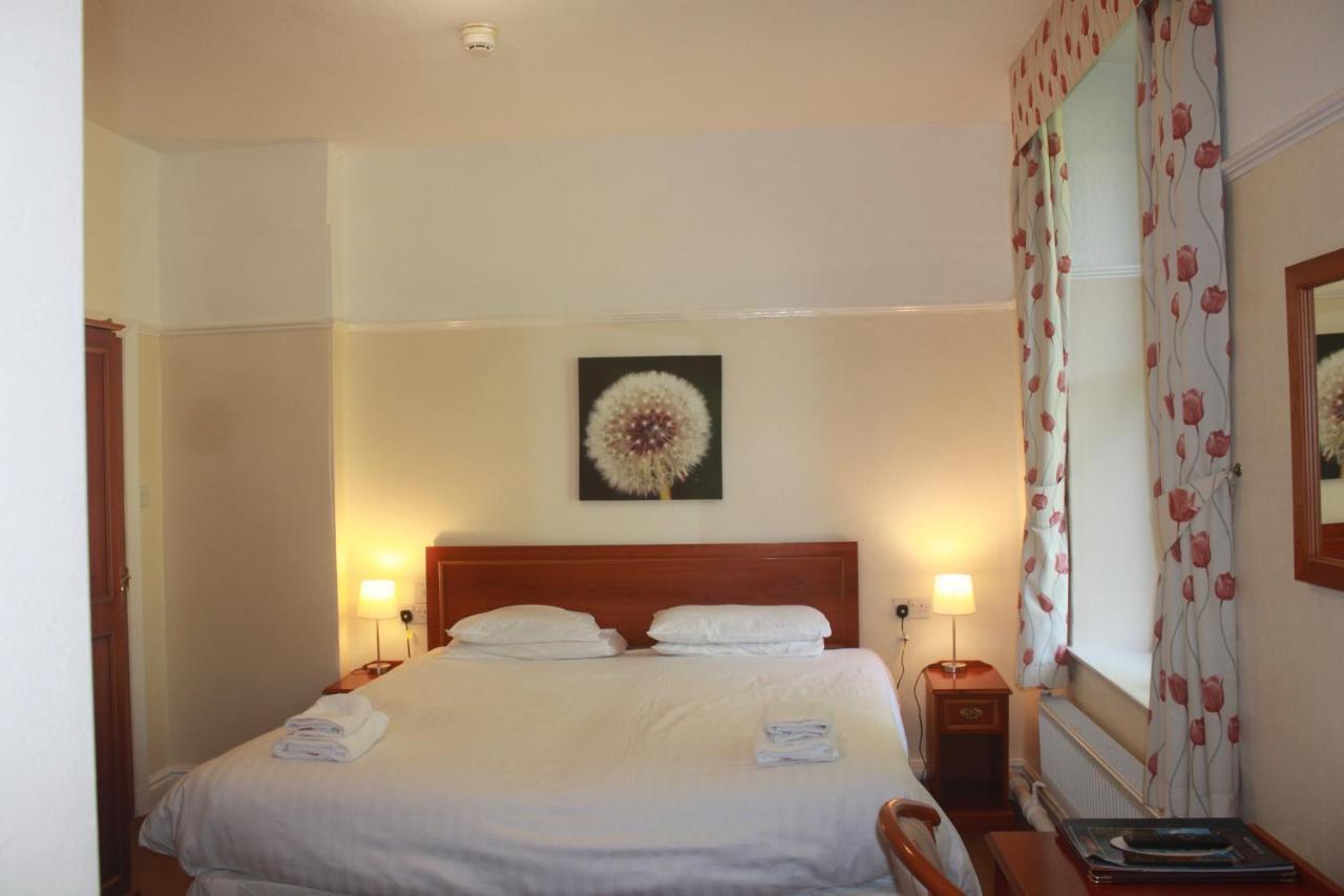 Lambert Manor Hotel Grange-over-Sands ภายนอก รูปภาพ