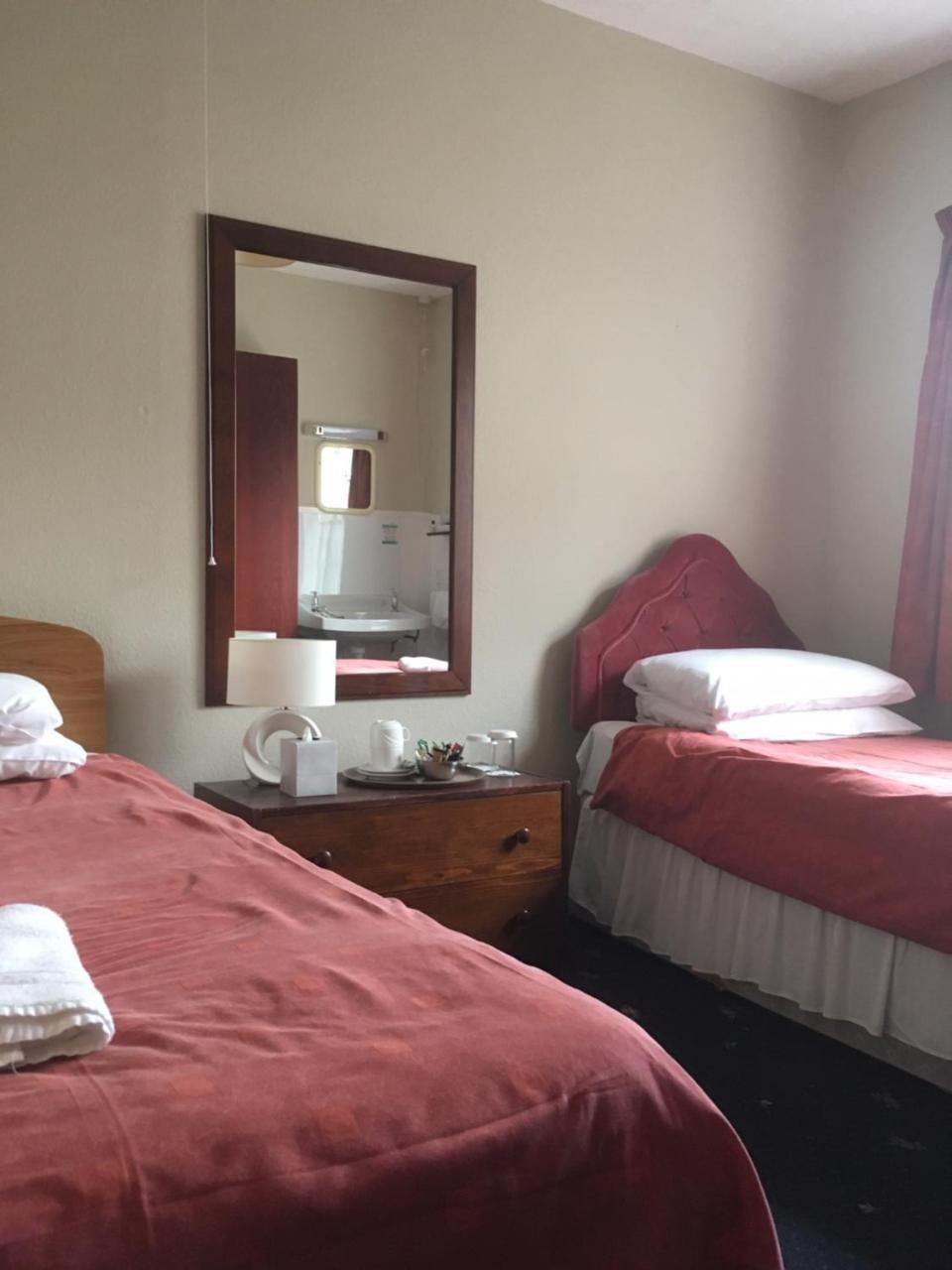 Lambert Manor Hotel Grange-over-Sands ภายนอก รูปภาพ